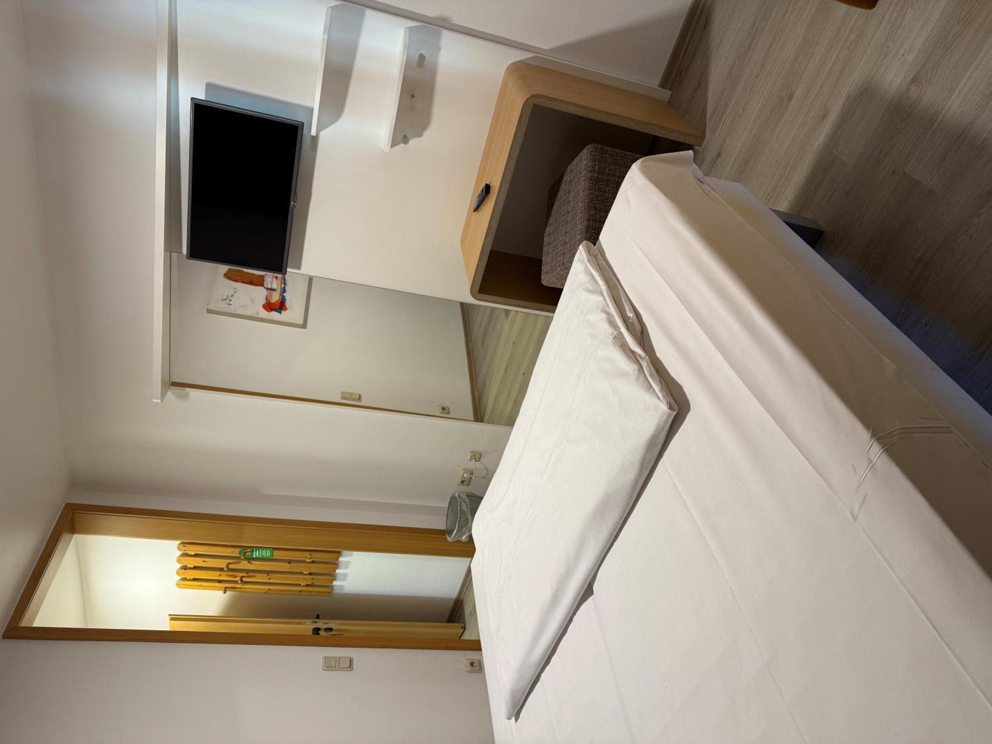 Hotel Eurocity Bruchköbel Kültér fotó