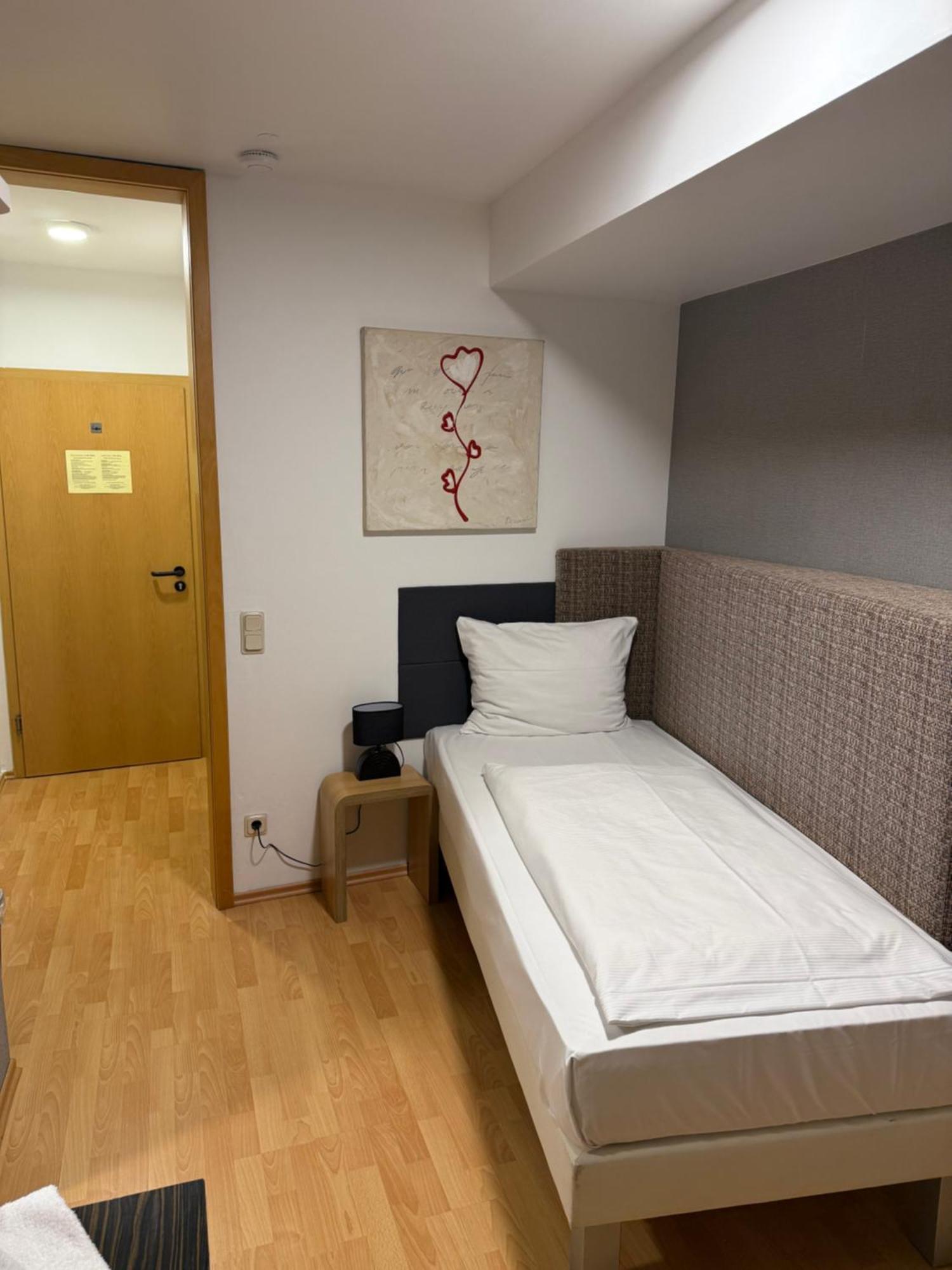 Hotel Eurocity Bruchköbel Kültér fotó