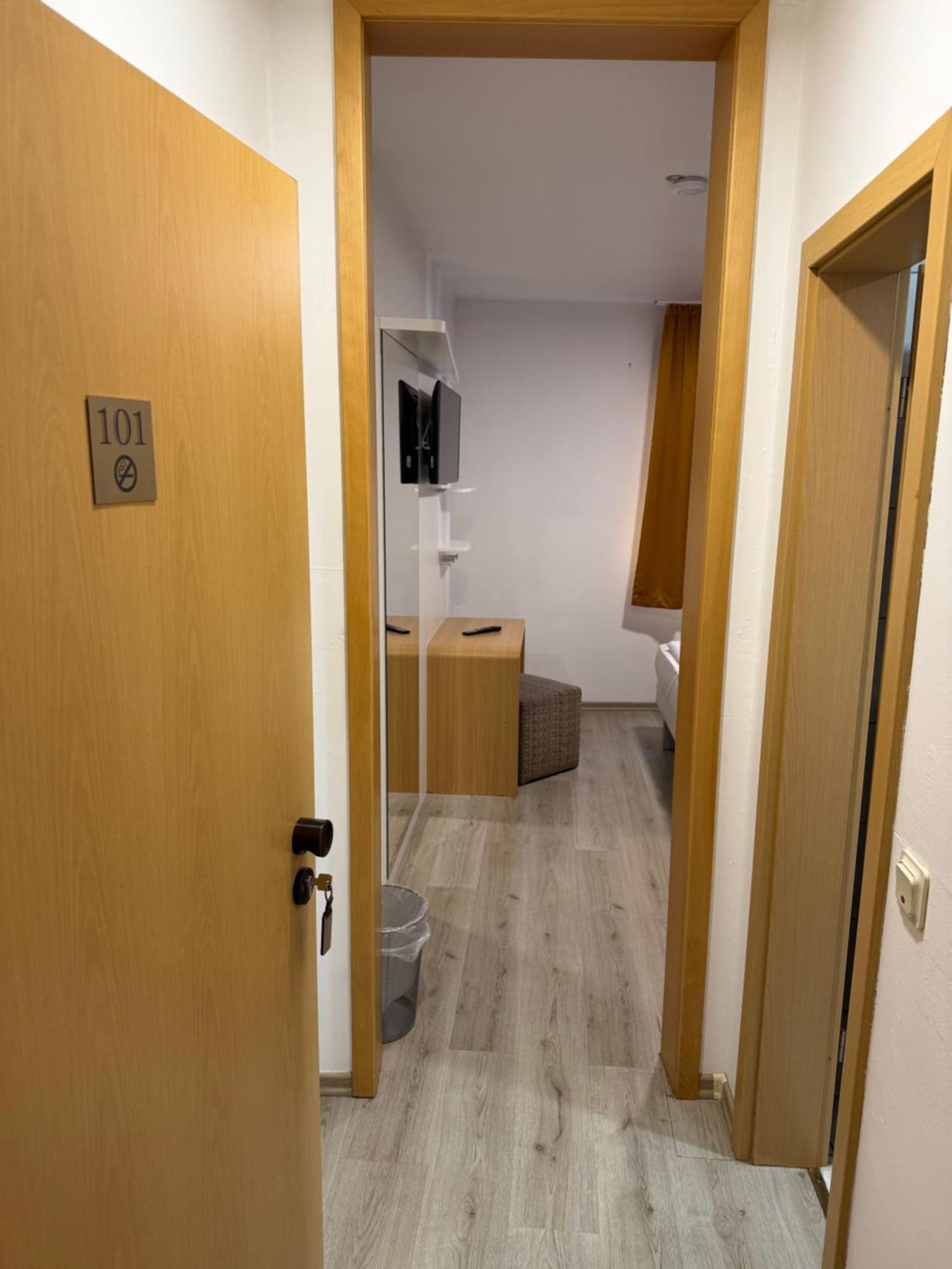 Hotel Eurocity Bruchköbel Kültér fotó